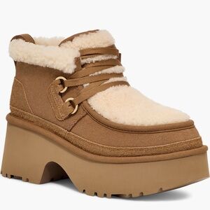 UGG Women's Classic New Heights Genuine Shearling Lace-Up Bootie Size 8